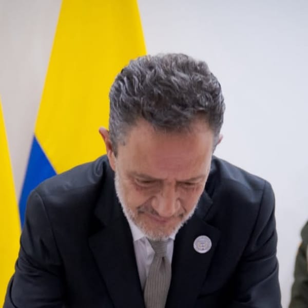 Perfil de Omar Bula Escobar: Trayectoria diplomática y trayectoria del Canciller de Colombia