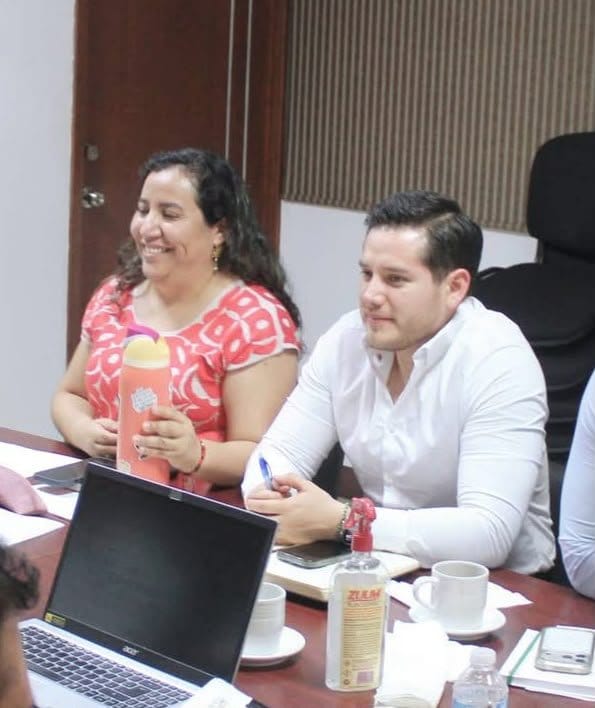 Acusan desacato a orden del gobernador de Oaxaca: Mantienen en su cargo a funcionario señalado por corrupción